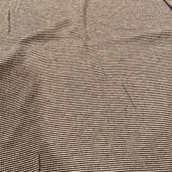 Like new Gap body top - Picture 2 of 2